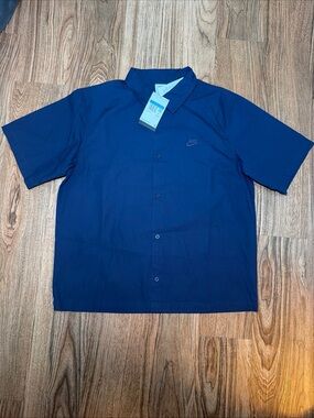 Nike Club Men's Short-Sleeve Button-Down Shirt Obsidian Loose men’s size M
